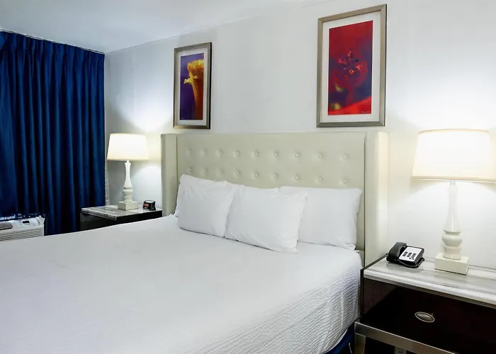 Ramada By Wyndham 2* Yuma