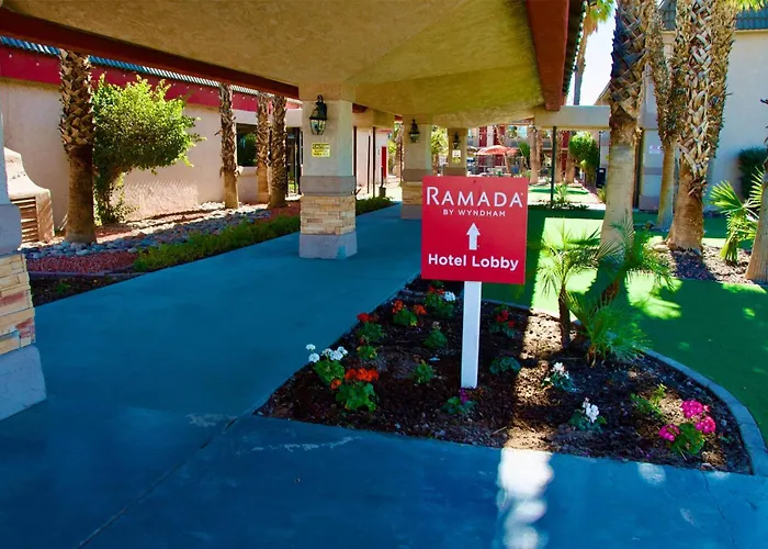 Ramada By Wyndham Motel Yuma