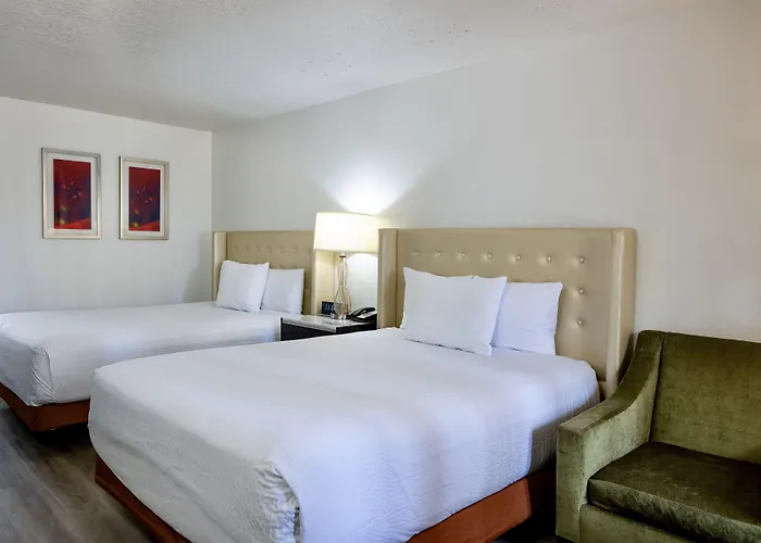 Motel Ramada By Wyndham 2*