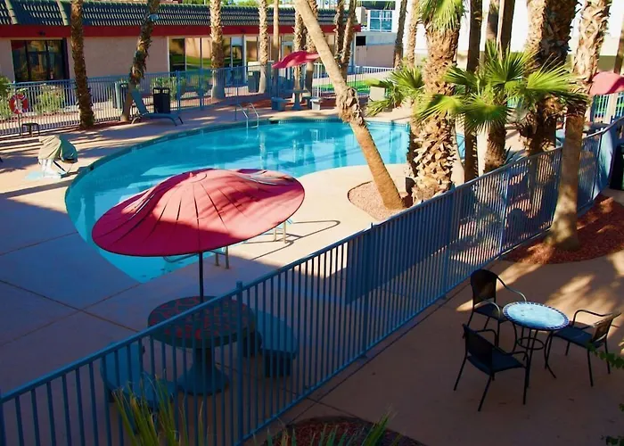 Ramada By Wyndham 2* Yuma